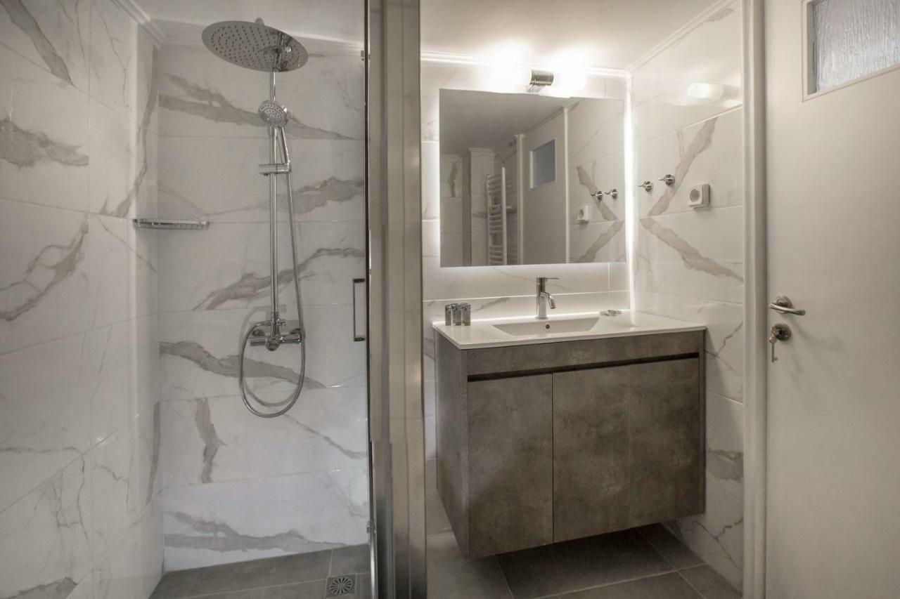 Roomy And Comfortable Apartment Near Acropolis By Ghh Athènes Extérieur photo